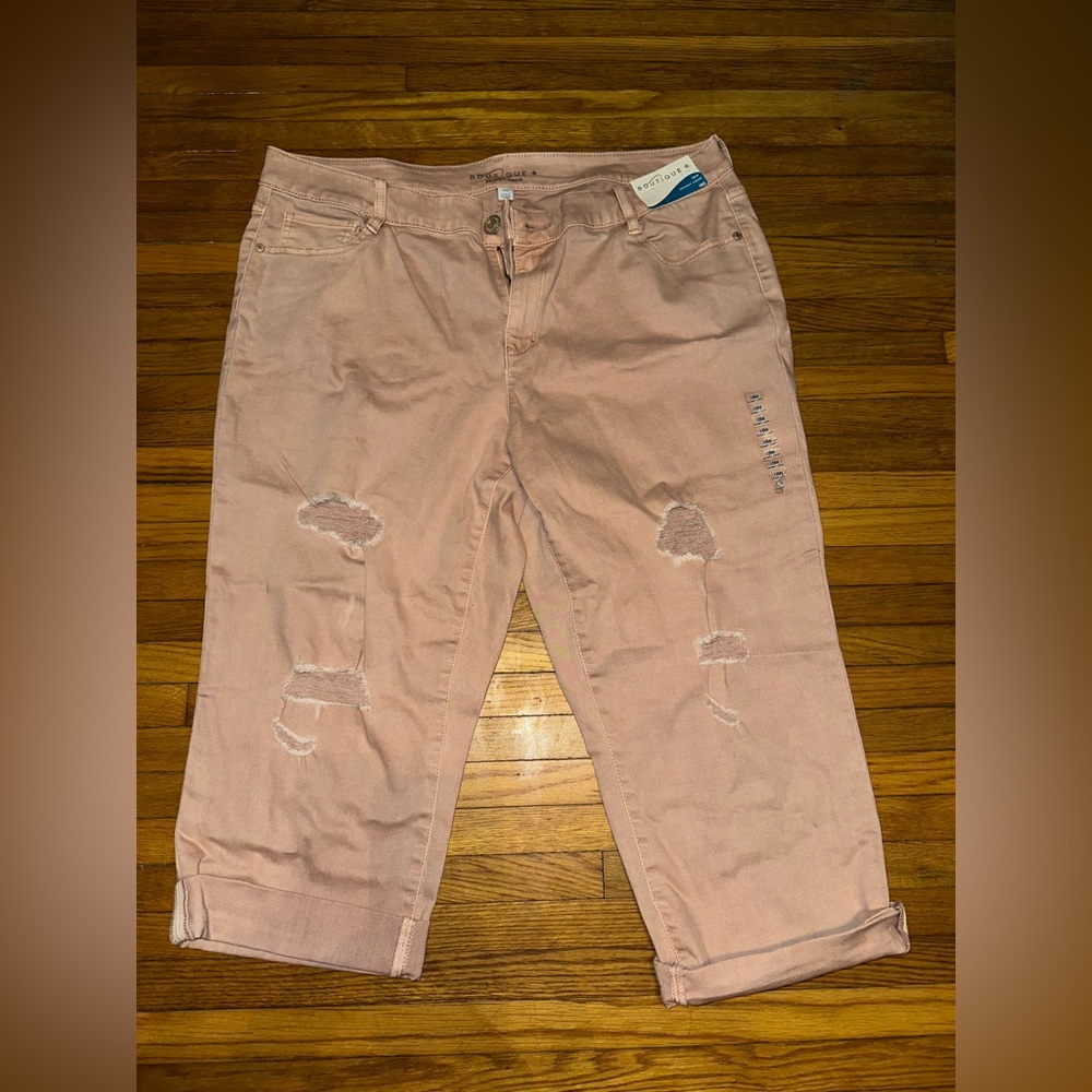 JCPenney Pink Ankle Cropped Distressed Jeans